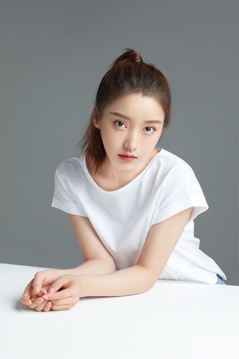 姜贞羽